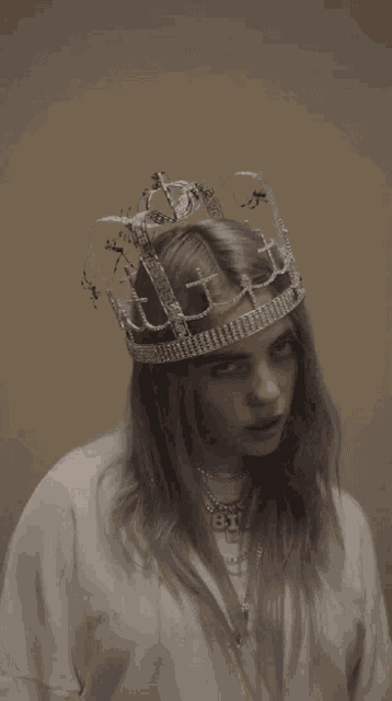 Billie Eilish You Should See Me In A Crown Gif Billie Eilish You Should See Me In A Crown Creepy Discover Share Gifs