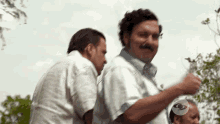 Buenisimo Todo Bien GIF - Buenisimo Todo Bien Pablo Escobar GIFs