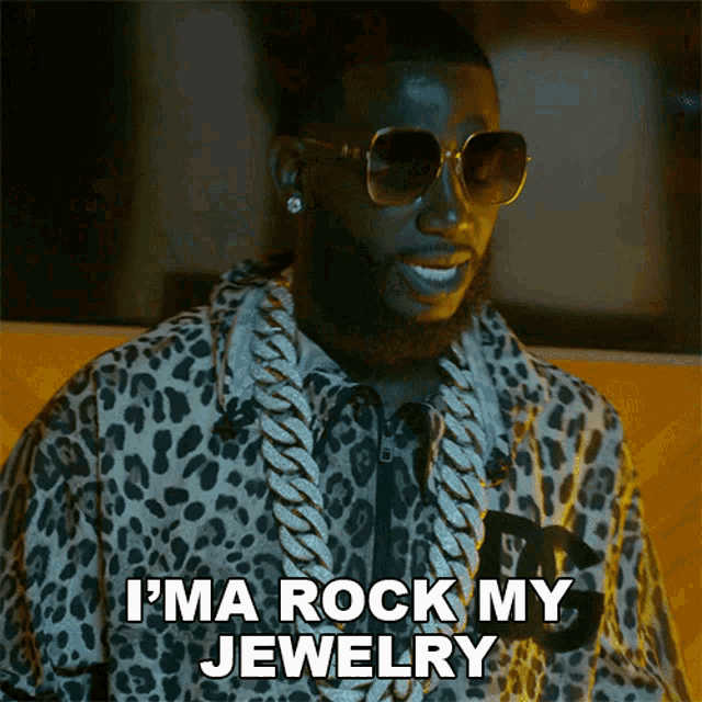 Ima Rock My Jewelry Gucci Mane GIF - Ima Rock My Jewelry Gucci Mane Dboy Style GIFs
