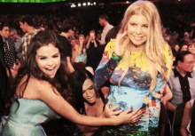 Fergie Selena GIF - Fergie Selena Pregnant GIFs