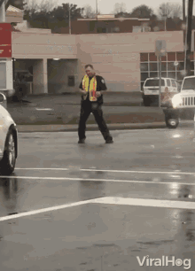 viralhog dancing crossing guard go that way detour viralhog dancing crossing guard go that way detour