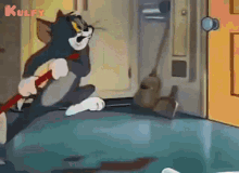 Tom And Jerry Cleaning GIF - Tom And Jerry Cleaning Scared GIFs