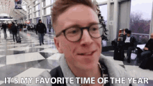 Its My Favorite Time Of The Year Airport GIF - Its My Favorite Time Of The Year Airport Going Home GIFs