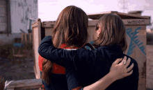 Earp Sisters Hug GIF - Earp Sisters Hug Dumpster GIFs