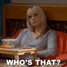 Whos That Christy GIF - Whos That Christy Anna Faris GIFs