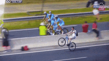 Bicycle Wheelie GIF - Bicycle Wheelie Race GIFs