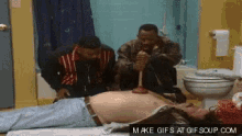 Martin Lawrence Cpr GIF - Martin Lawrence Cpr Plunger GIFs
