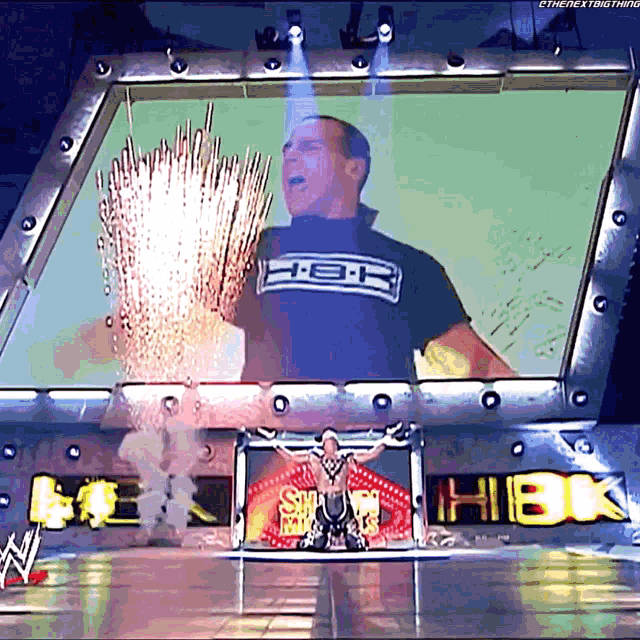 WWE RAW 305 DESDE BOGOTA COLOMBIA Shawn-michaels-entrance