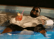 Lounging GIF - Lounge Lounging Relaxed GIFs