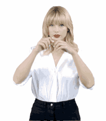 taylor swift reactions taylor swift heart love you i love you