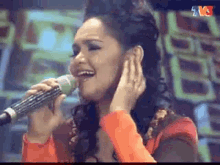 Siti Nurhaliza Dramatic Singing GIF - Siti Nurhaliza Dramatic Singing Belting GIFs
