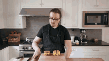 Holding A Knife Joshua Weissman GIF - Holding A Knife Joshua Weissman Joshua Weissman Vlog GIFs