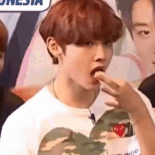 Sunwoo Chewing GIF - Sunwoo Chewing Eating GIFs