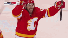 Calgary Flames Elias Lindholm GIF - Calgary Flames Elias Lindholm Liver Kylington GIFs
