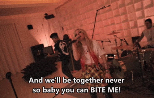 Avril Lavigne Bite Me GIF - Avril Lavigne Bite Me Avril Bite Me - Discover  &amp; Share GIFs
