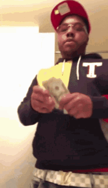 40dollars Here You Go GIF - 40dollars Here You Go Practice GIFs