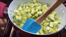 Cozinhando Abobrinha Refogada Comida De Verdade GIF - Vegetable Zucchini Cooking GIFs