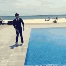 Amadeoleandro Jumping On The Pool GIF - Amadeoleandro Jumping On The Pool GIFs