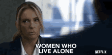 Women Who Live Alone Target GIF - Women Who Live Alone Target Victim GIFs