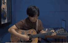 Bermain Gitar Nurul Damar Ramadhan GIF - Bermain Gitar Nurul Damar Ramadhan Dmasiv GIFs