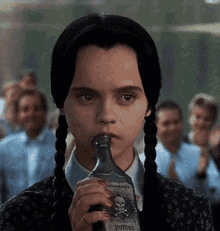 Poison Wenesday GIF - Poison Wenesday Addams GIFs