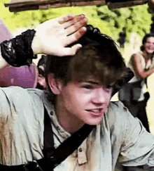 Newt The Maze Runner GIF - Newt The Maze Runner Thomas Brodie Sangster GIFs
