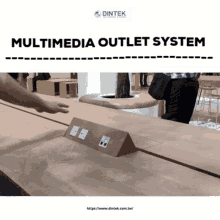 multimedia outlet automatic close hide