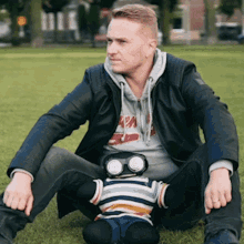 sitting vessbroz destiny song looking around waiting for someone sitting vessbroz destiny song looking around waiting for someone