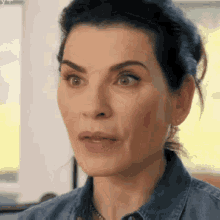 julianna margulies actress happy laugh surprised face
