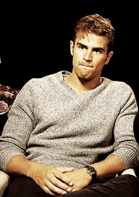 I Wouldnt Do That Theo James GIF - I Wouldnt Do That Theo James GIFs