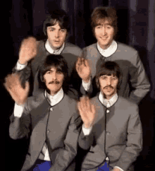 Los Beatles Se Despiden GIF - Adios Despedida Spanish GIFs
