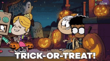 Trick Or Treat GIF - Loud House Series Friday The13th Halloween GIFs