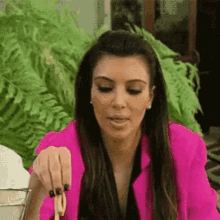 Kim Kardashian Eating GIF - Kim Kardashian Eating French Fries GIFs
