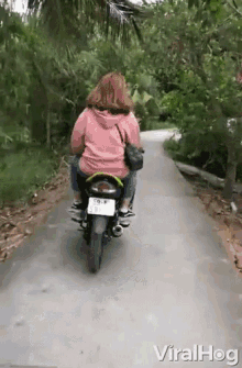 Viral Hog Videos Motorcycle Accident GIF - Viral Hog Videos Viral Hog Motorcycle Accident GIFs