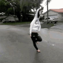 Crazy Girl Walking Down The Street GIF - Crazy Girl Walking Down The Street Weird GIFs