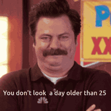 Funny You Dont Look A Day Older Than Twenty Five GIF - Funny You Dont Look A Day Older Than Twenty Five Happy Birthday GIFs