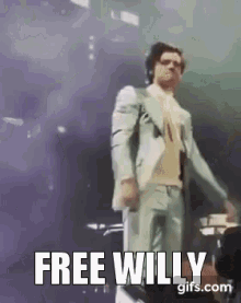 Harry Styles Free Willy GIF - Harry Styles Free Willy Whale GIFs
