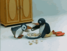 Pingu Pinga GIF - Pingu Pinga Popcorn GIFs