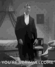 Youreverywelcome Curtsy GIF - Youreverywelcome Curtsy GIFs