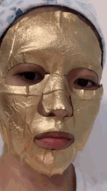 Bnk48 Jennisbnk48 GIF - Bnk48 Jennisbnk48 Gold Face Mask GIFs