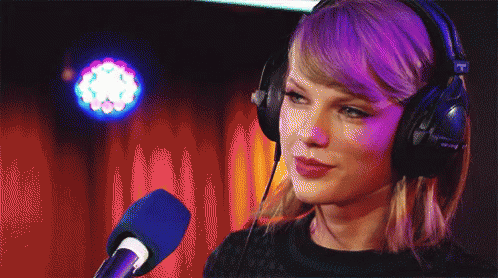 Taylor Swift GIF - Headphones Taylorswift Smile - Discover & Share GIFs