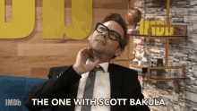 The One With Scott Bakula Itchy GIF - The One With Scott Bakula Itchy Beard GIFs