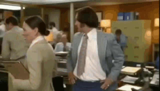 anchorman-brian-fantana.gif
