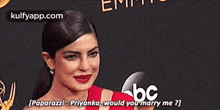 Bc[paparazzi : Priyanka, Would You Marry Me ?].Gif GIF - Bc[paparazzi : Priyanka Would You Marry Me ?] Lol GIFs