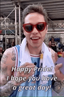 Pete Davidson Pride GIF - Pete Davidson Pride Happy Pride GIFs