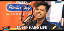 Enjoy Karo Life मज़ेकरो GIF - Enjoy Karo Life मज़ेकरो Enjoy Your Life GIFs