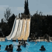 eliska larkana koupalisti swimming summer slide